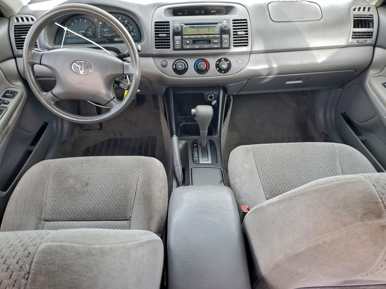 2003 TOYOTA CAMRY LE photo 8