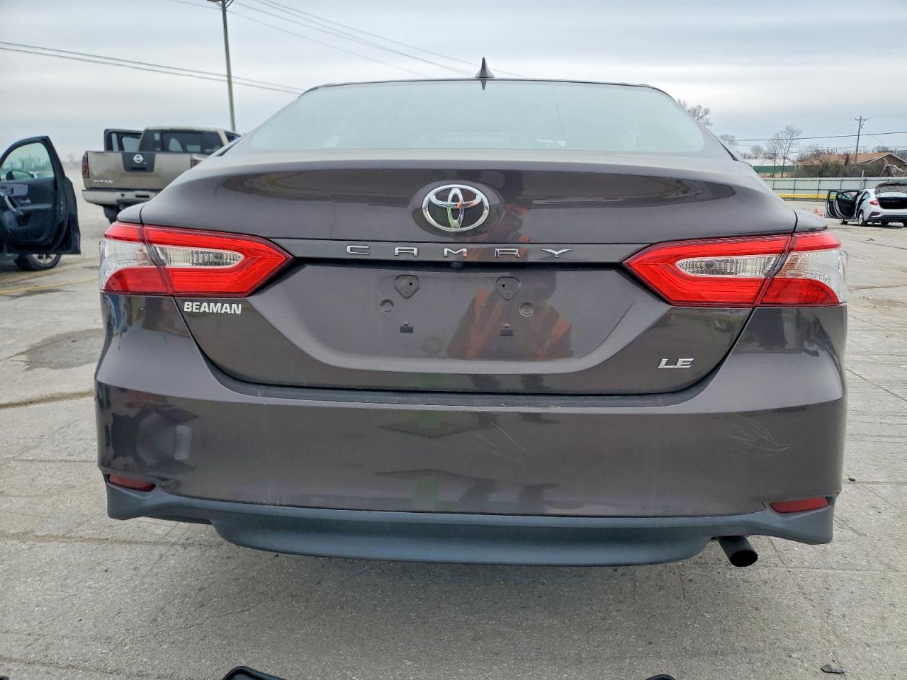 2019 TOYOTA CAMRY L photo 6