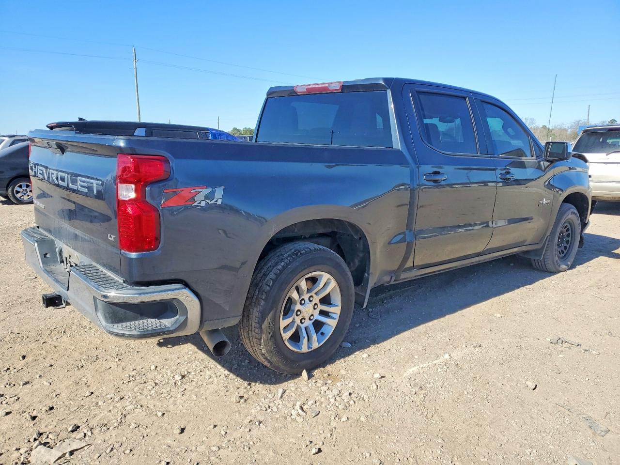 2021 CHEVROLET SILVERADO C1500 LT photo 3