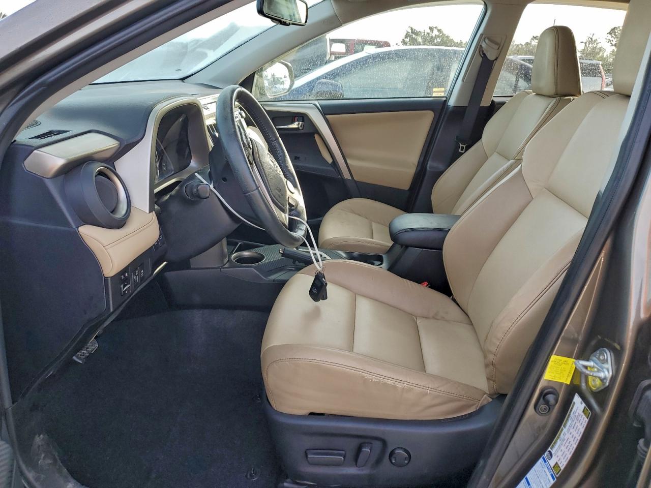 2015 TOYOTA RAV4 LIMITED photo 7