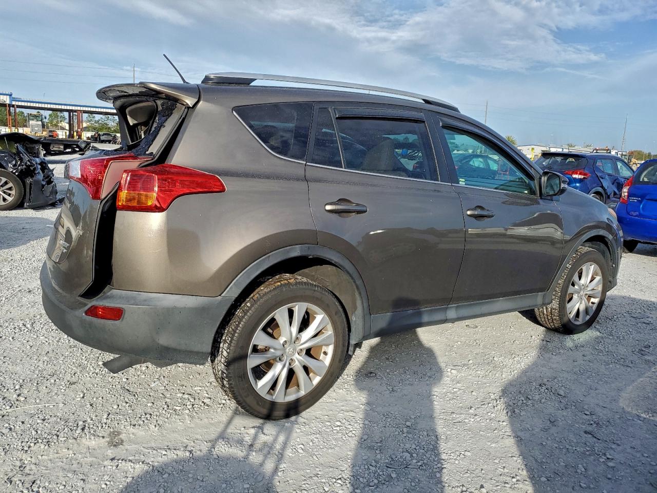 2015 TOYOTA RAV4 LIMITED photo 3