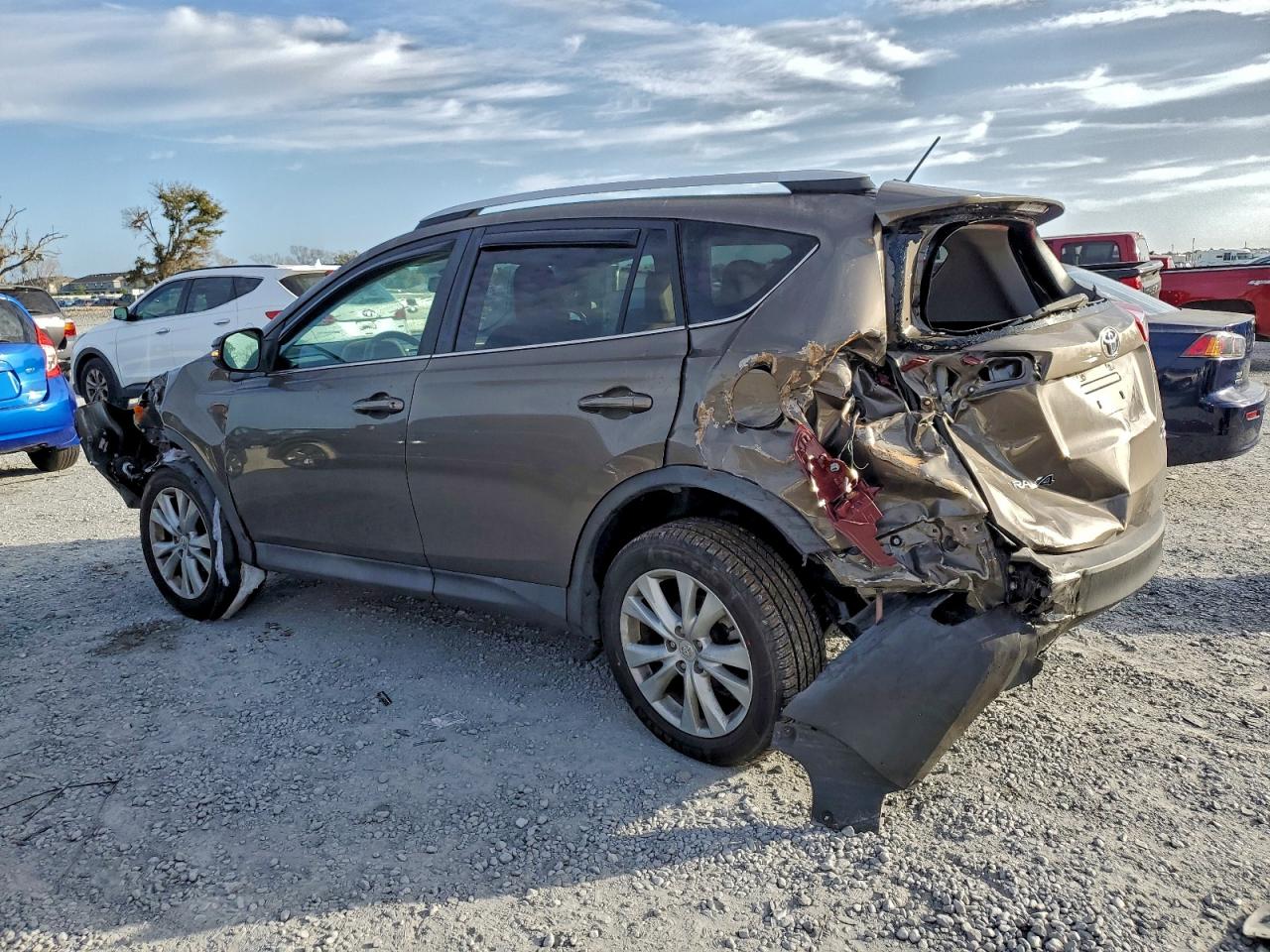 2015 TOYOTA RAV4 LIMITED photo 2