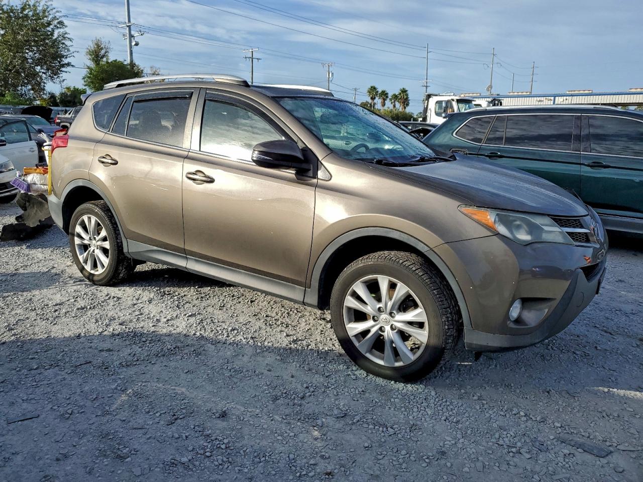 2015 TOYOTA RAV4 LIMITED photo 4