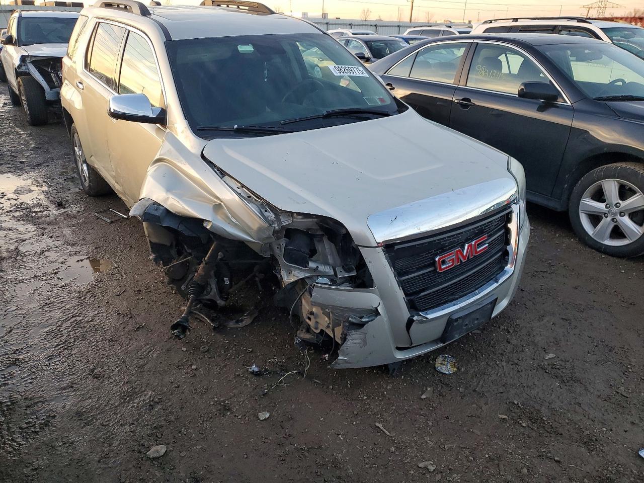 2015 GMC TERRAIN SLE photo 4