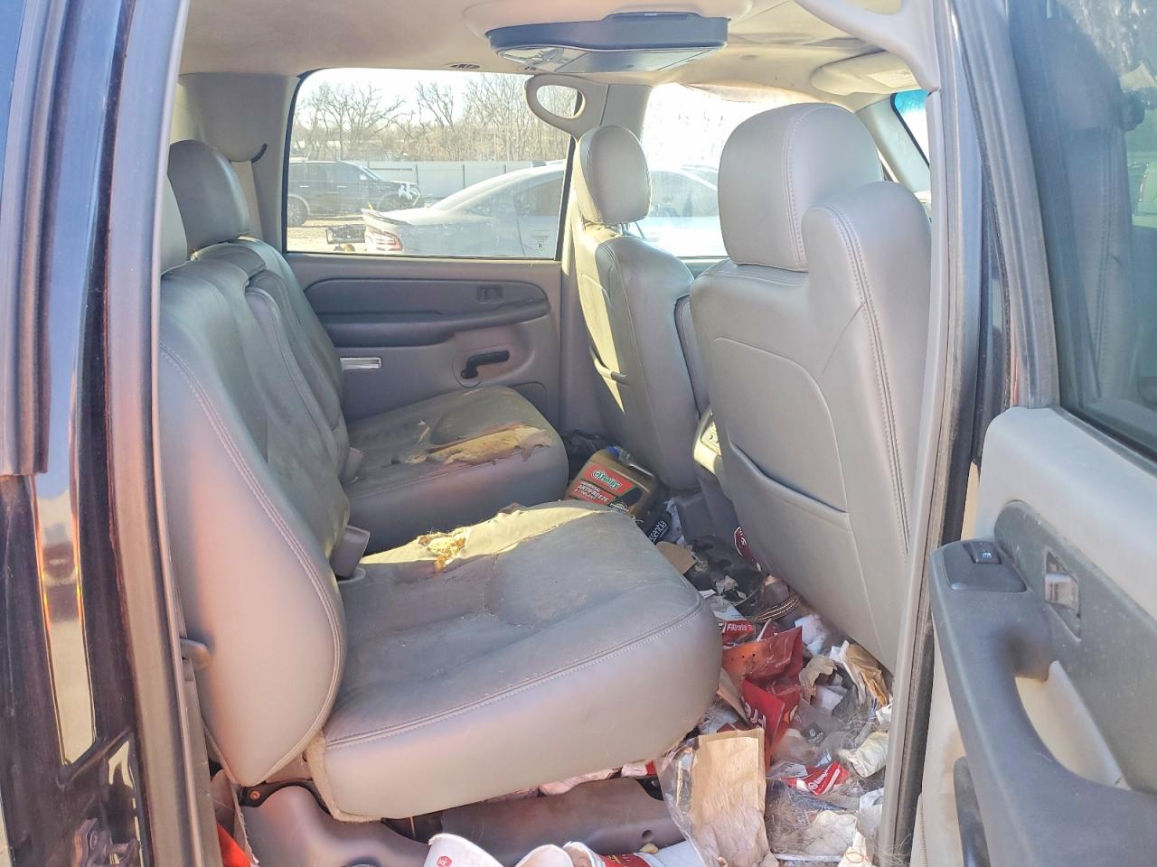 2003 CHEVROLET SUBURBAN K1500 photo 11