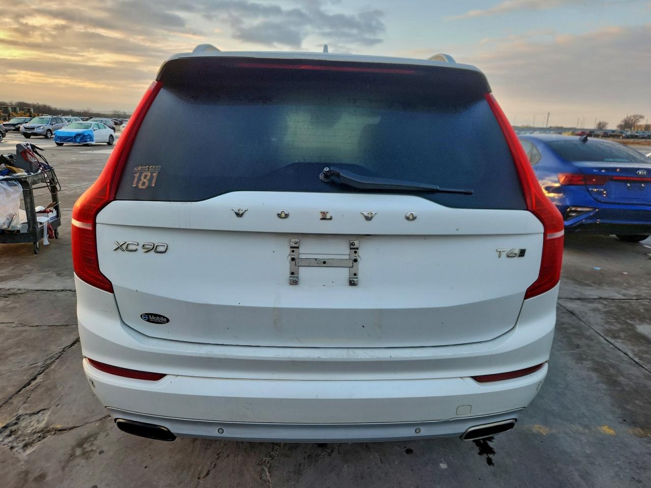 2016 VOLVO XC90 T6 photo 11