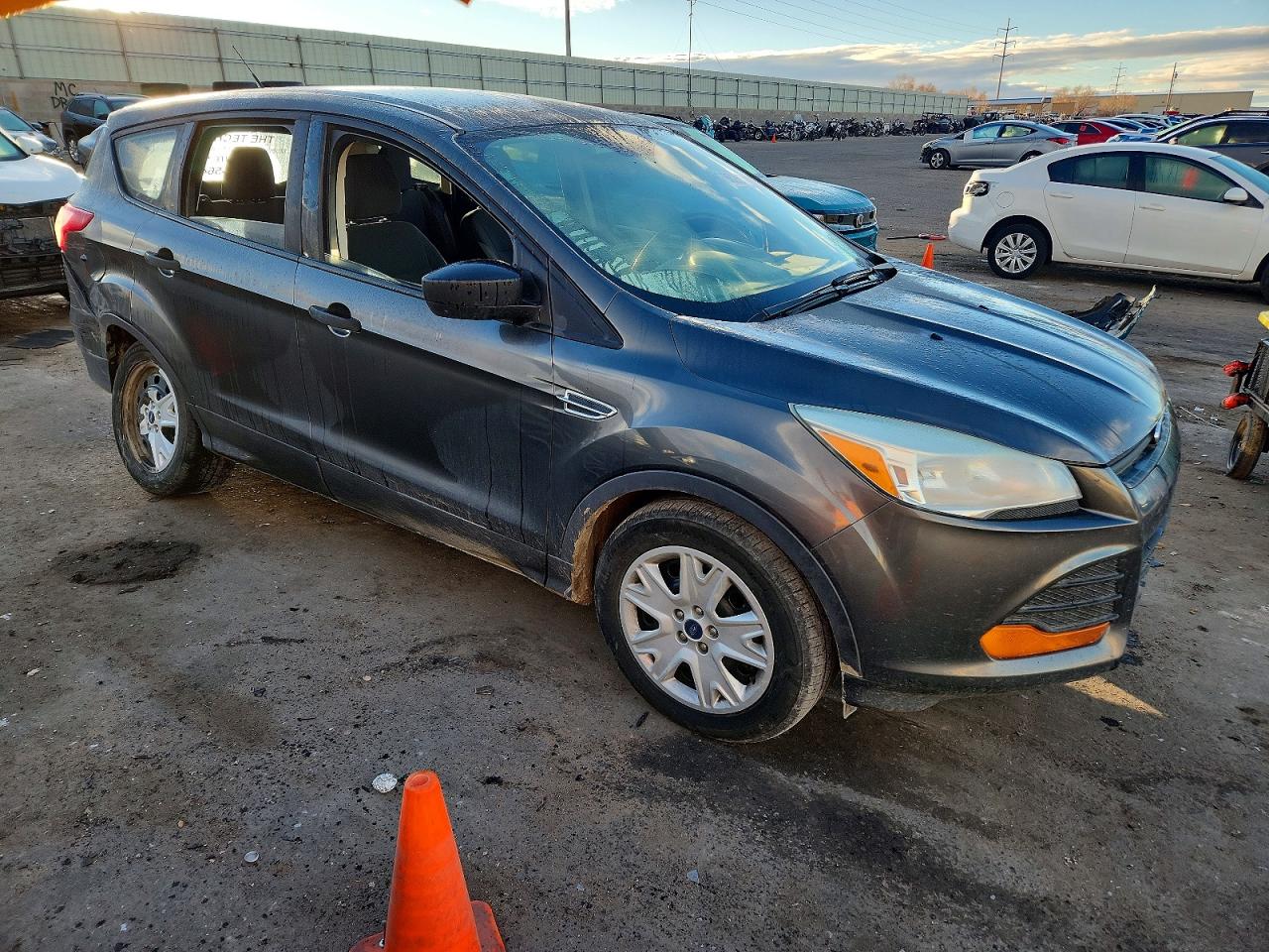 2015 FORD ESCAPE S photo 4