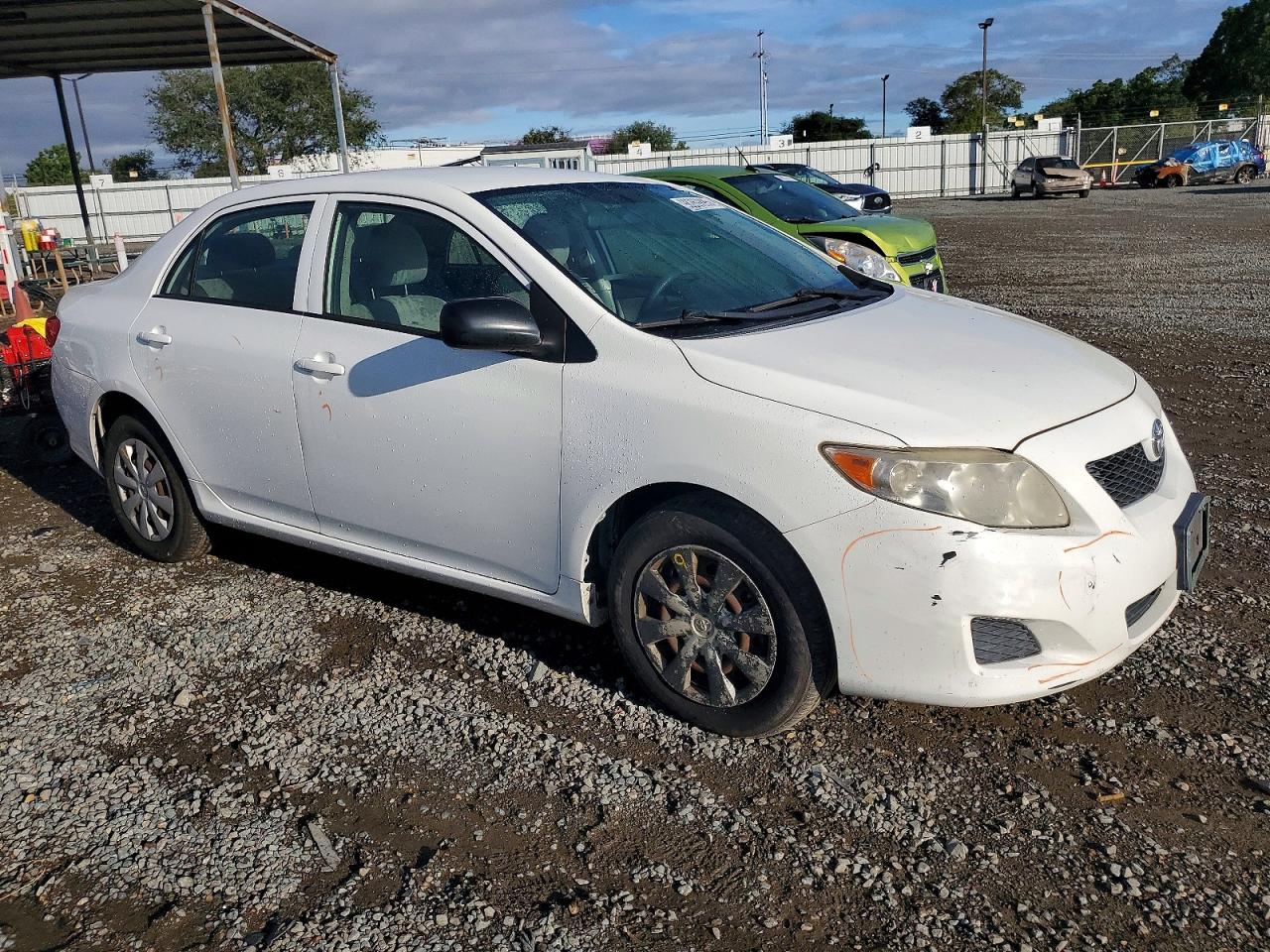 2010 TOYOTA COROLLA BASE photo 4