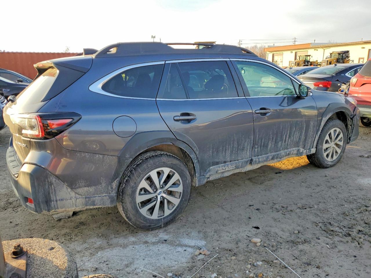 2025 SUBARU OUTBACK PREMIUM photo 3