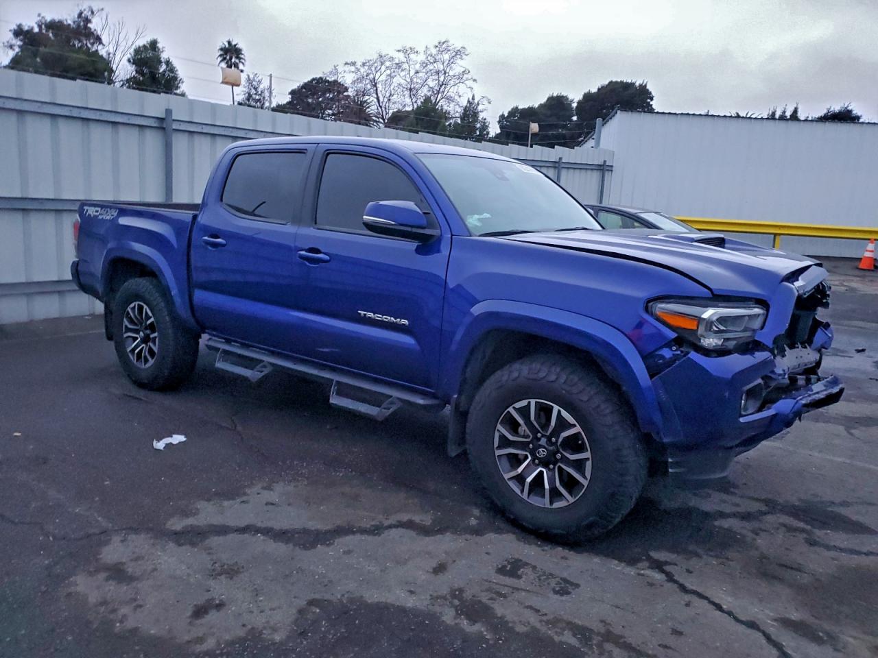 2022 TOYOTA TACOMA DOUBLE CAB photo 4