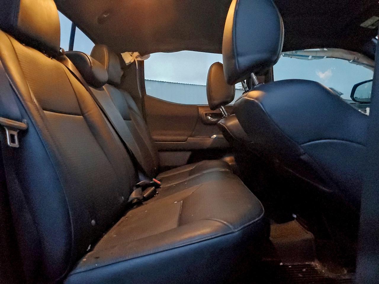 2022 TOYOTA TACOMA DOUBLE CAB photo 10
