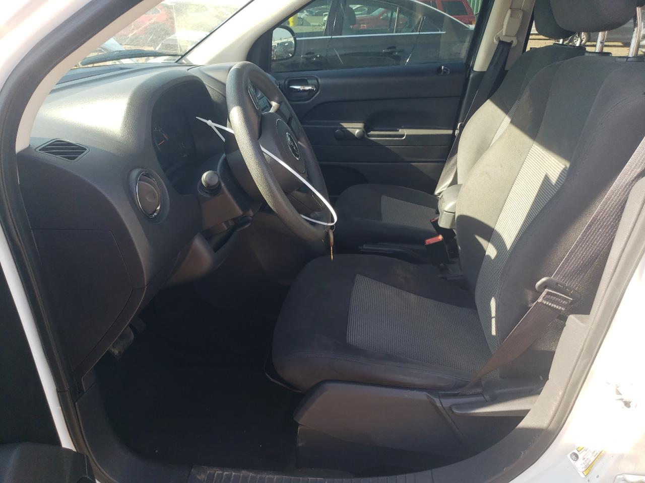 2017 JEEP COMPASS photo 7