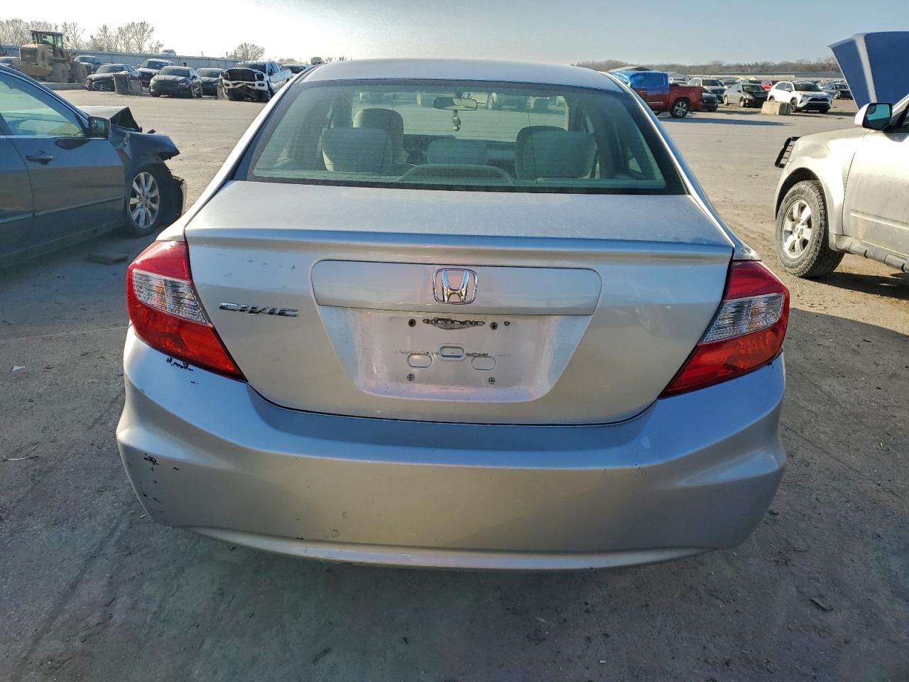 2012 HONDA CIVIC LX photo 6