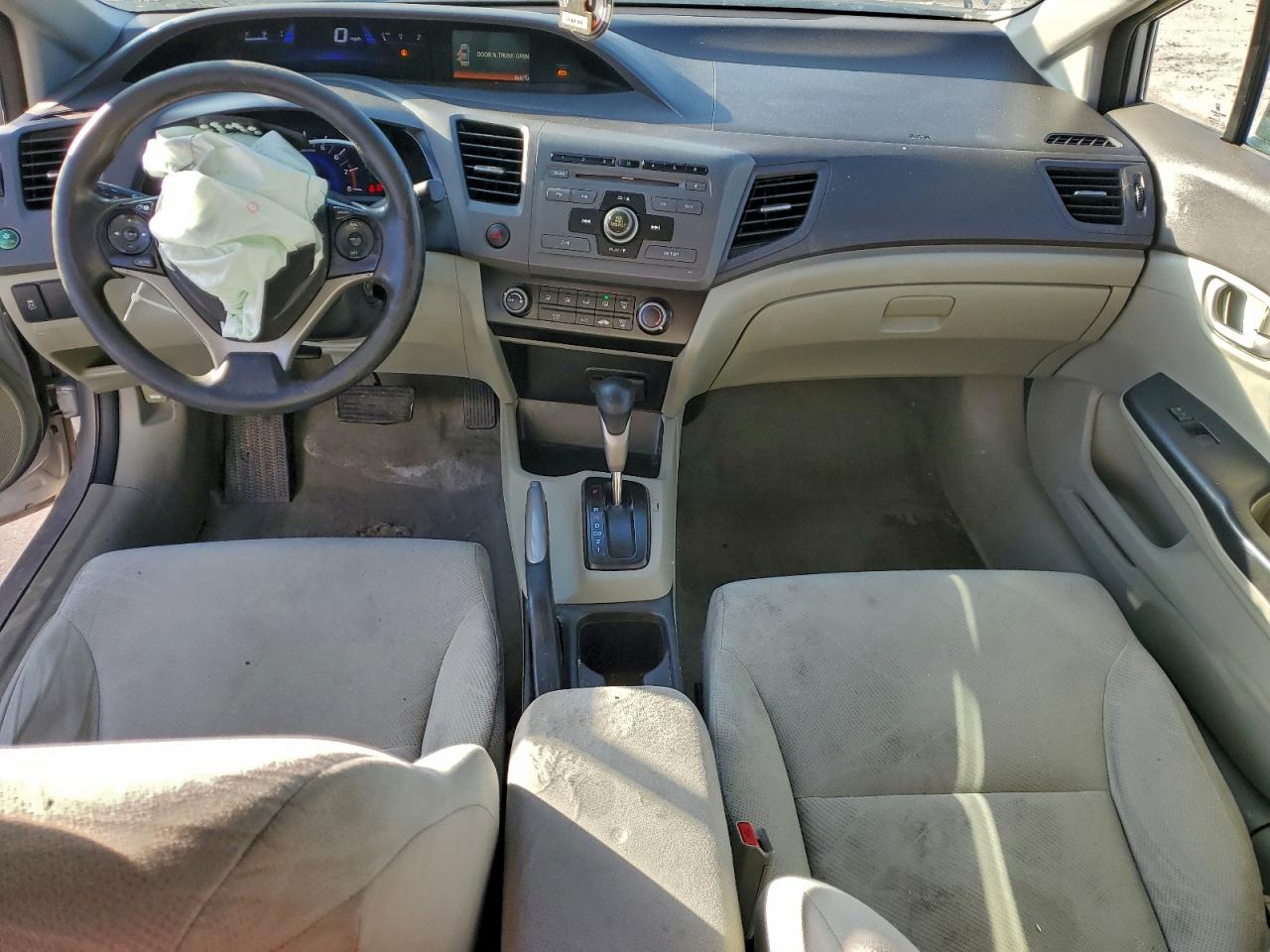 2012 HONDA CIVIC LX photo 8
