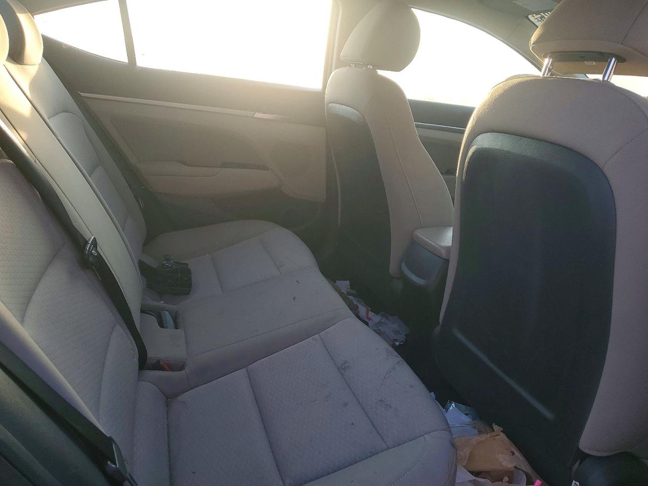 2020 HYUNDAI ELANTRA SEL photo 10
