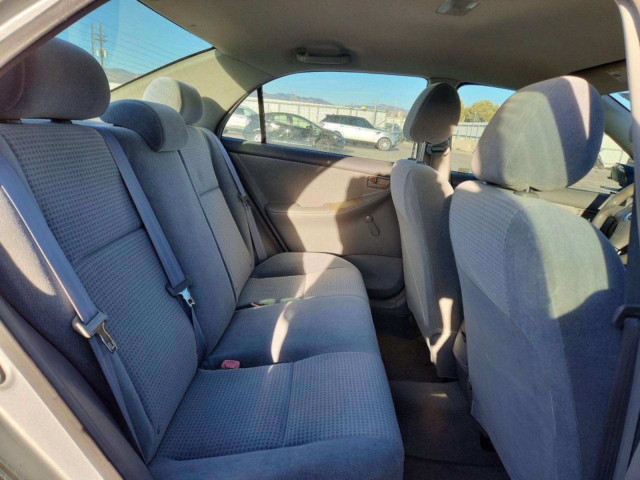 2005 TOYOTA COROLLA CE photo 10
