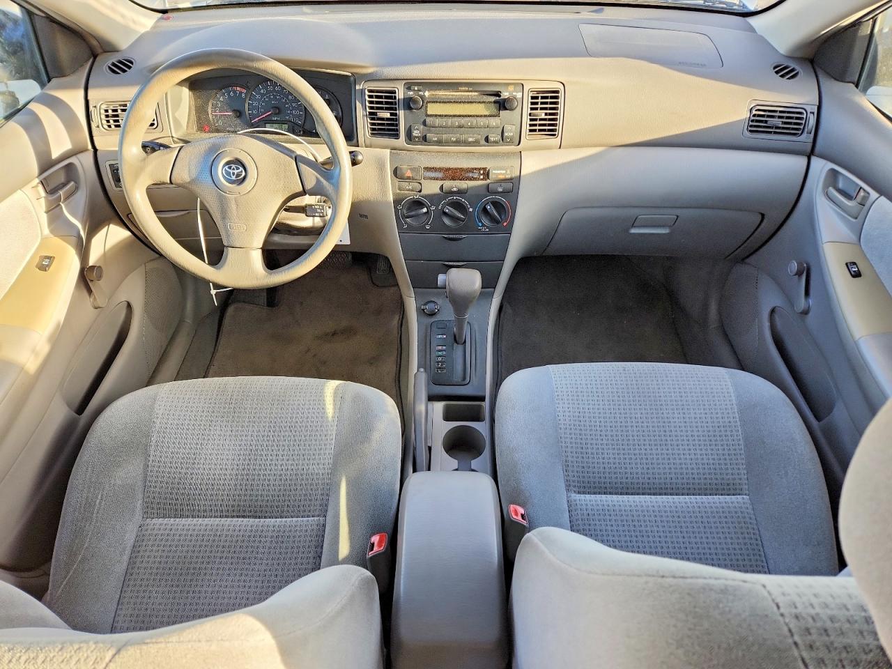 2005 TOYOTA COROLLA CE photo 8