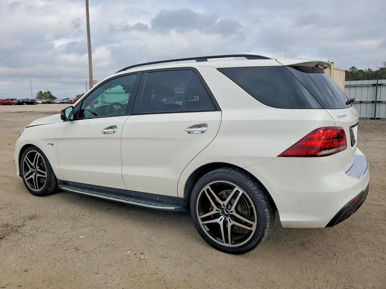 2018 MERCEDES-BENZ GLE 43 AMG photo 2
