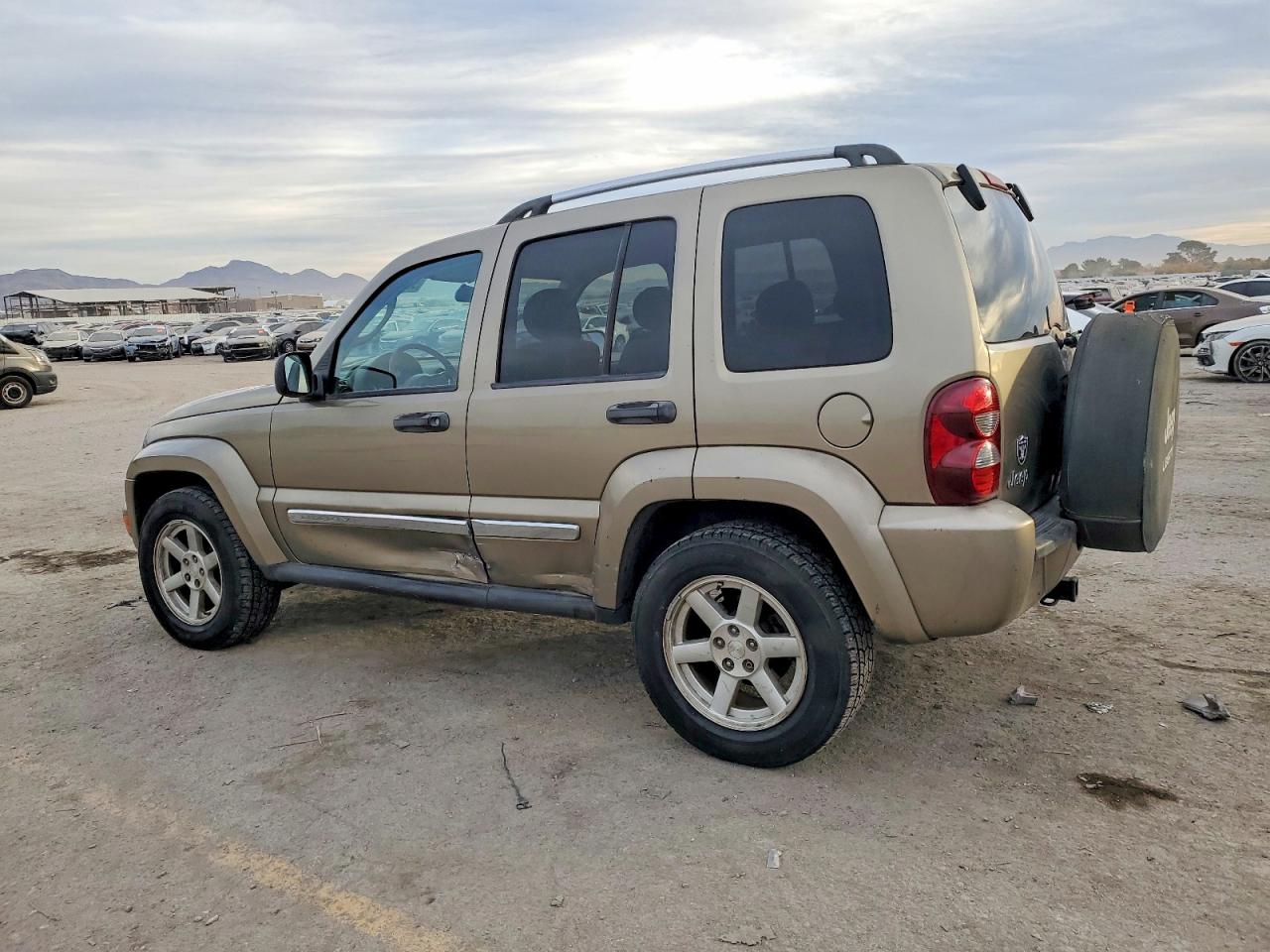 2005 JEEP LIBERTY LIMITED photo 2