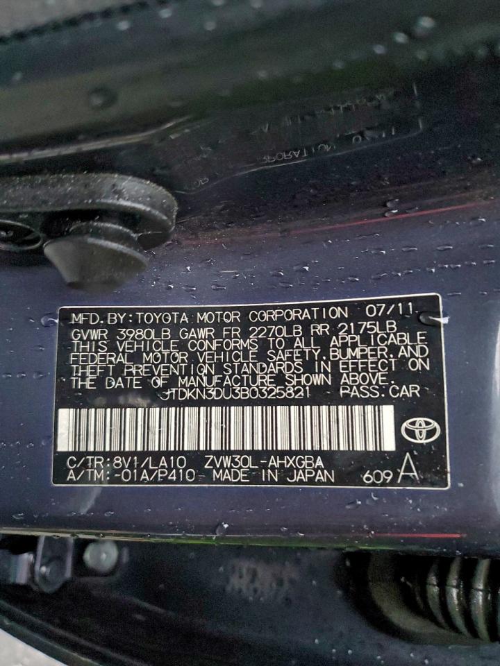 2011 TOYOTA PRIUS photo 12