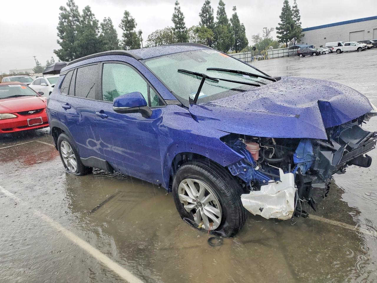 2022 TOYOTA COROLLA CROSS LE photo 4