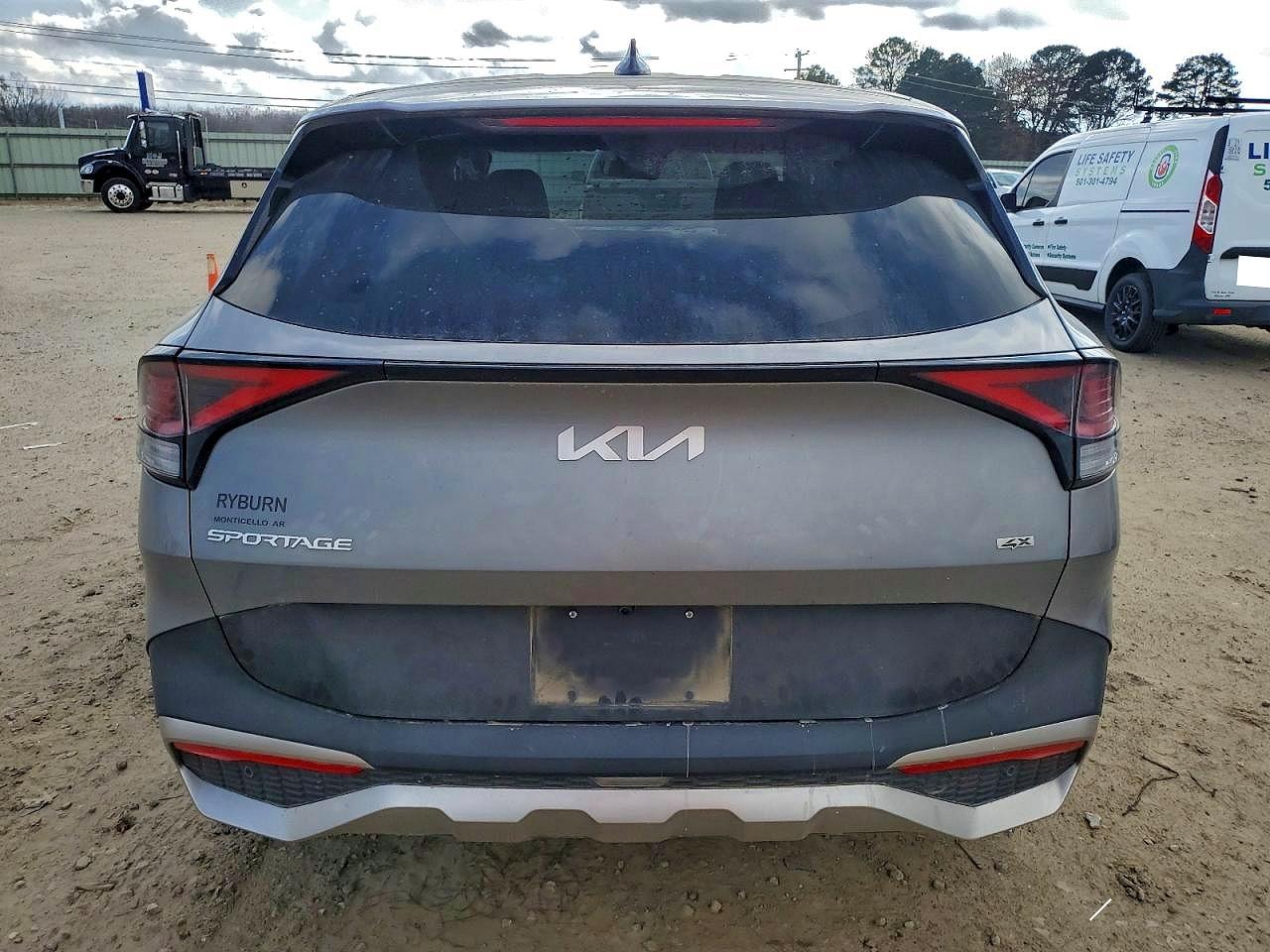 2023 KIA SPORTAGE LX photo 6