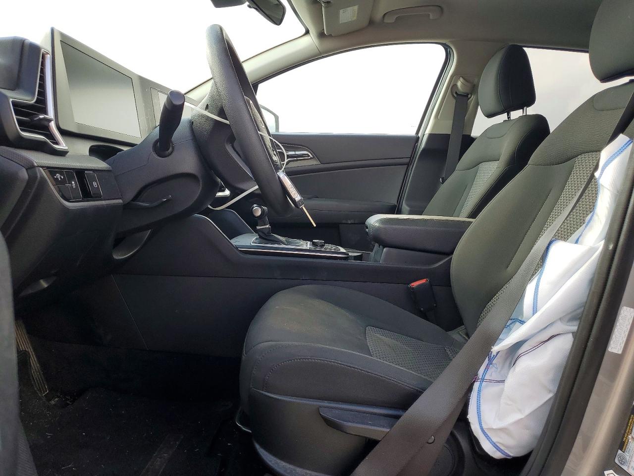 2023 KIA SPORTAGE LX photo 7