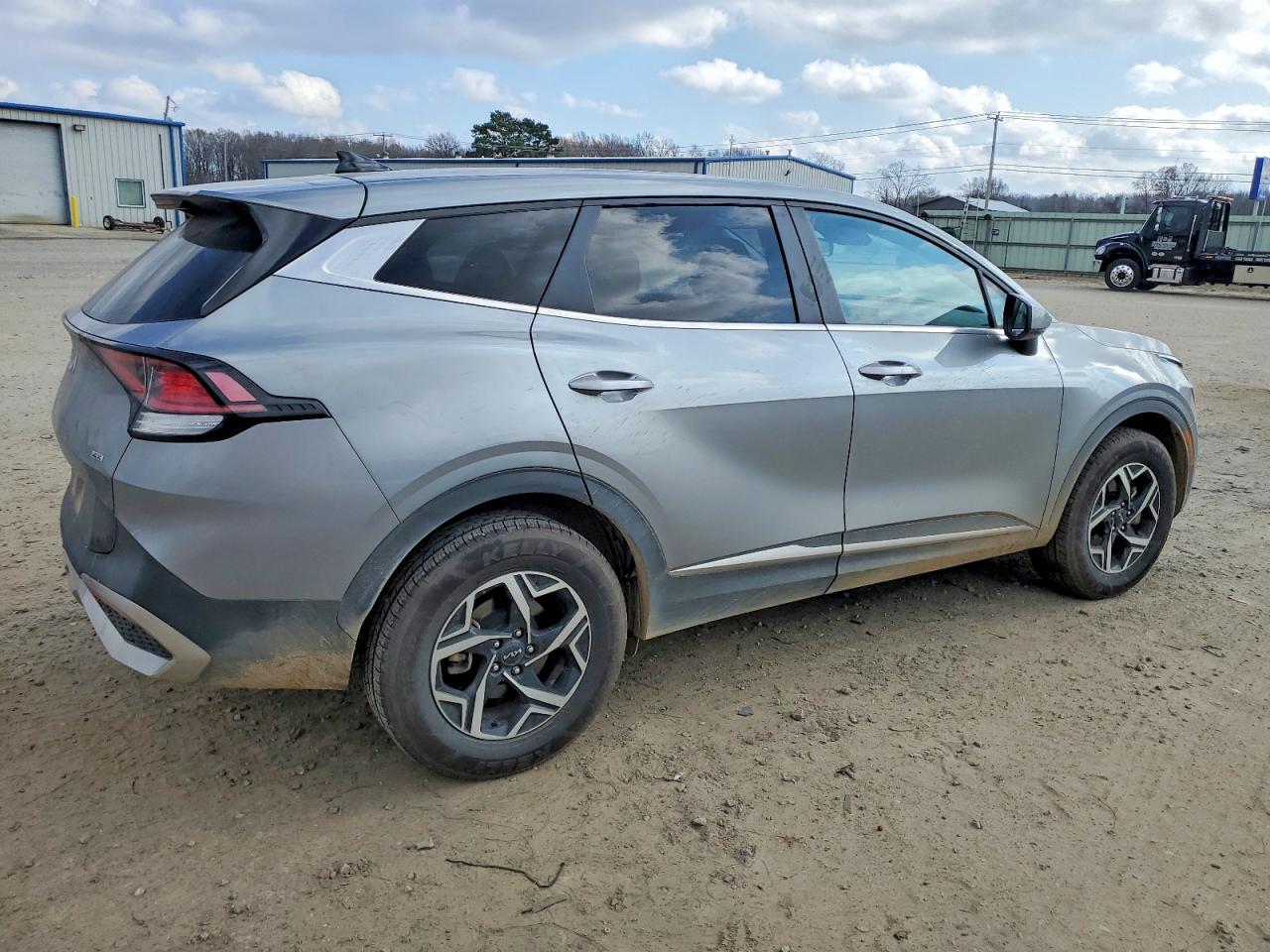 2023 KIA SPORTAGE LX photo 3
