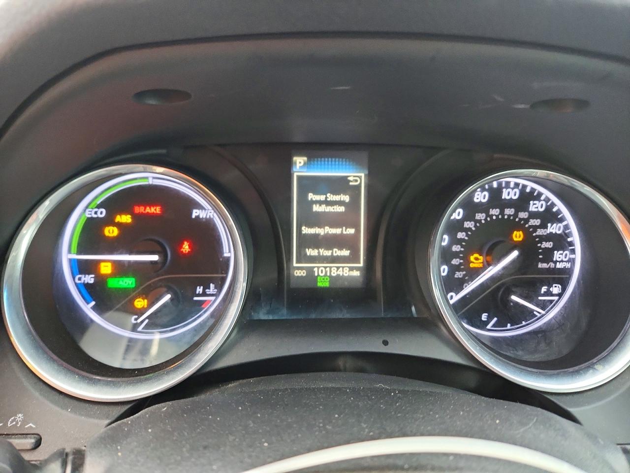 2019 TOYOTA CAMRY LE photo 9