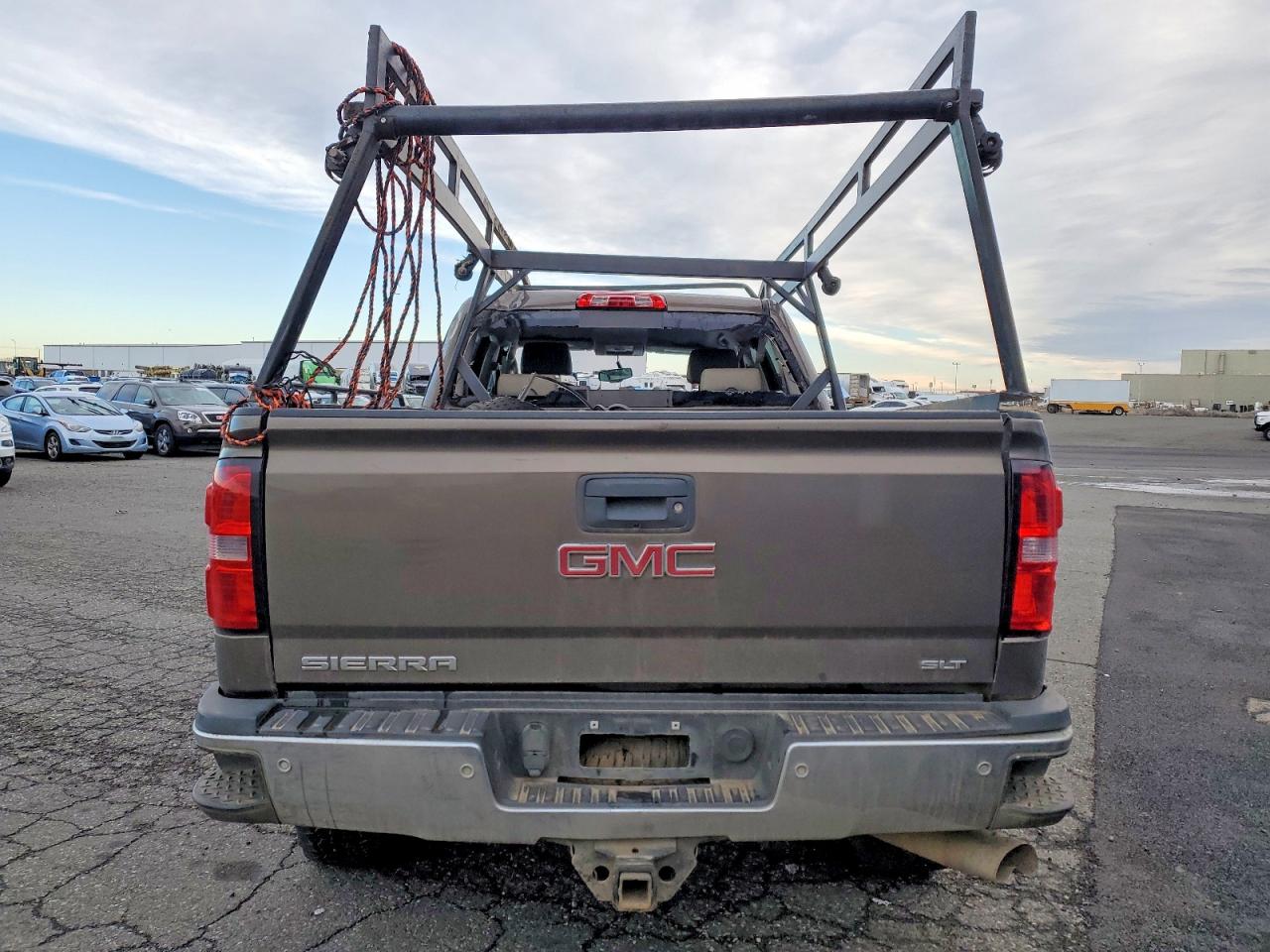 2015 GMC SIERRA K2500 SLT photo 6