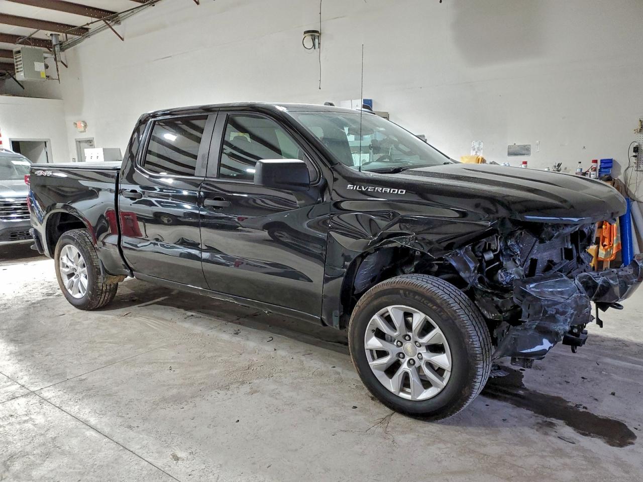 2020 CHEVROLET SILVERADO K1500 CUSTOM photo 4