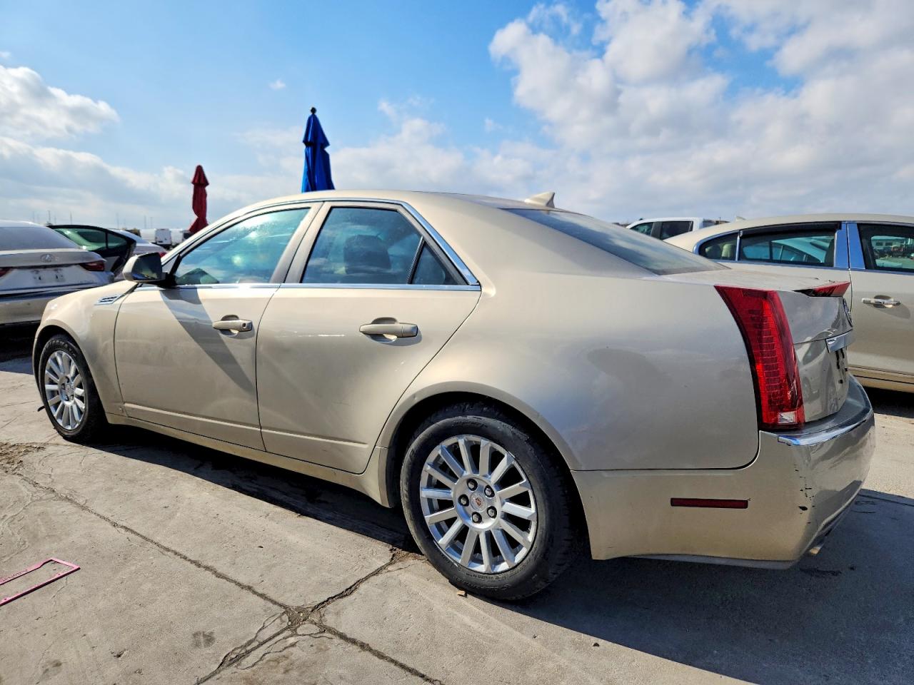 2009 CADILLAC CTS photo 2