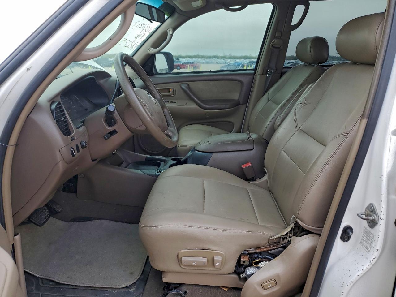 2003 TOYOTA SEQUOIA SR5 photo 7