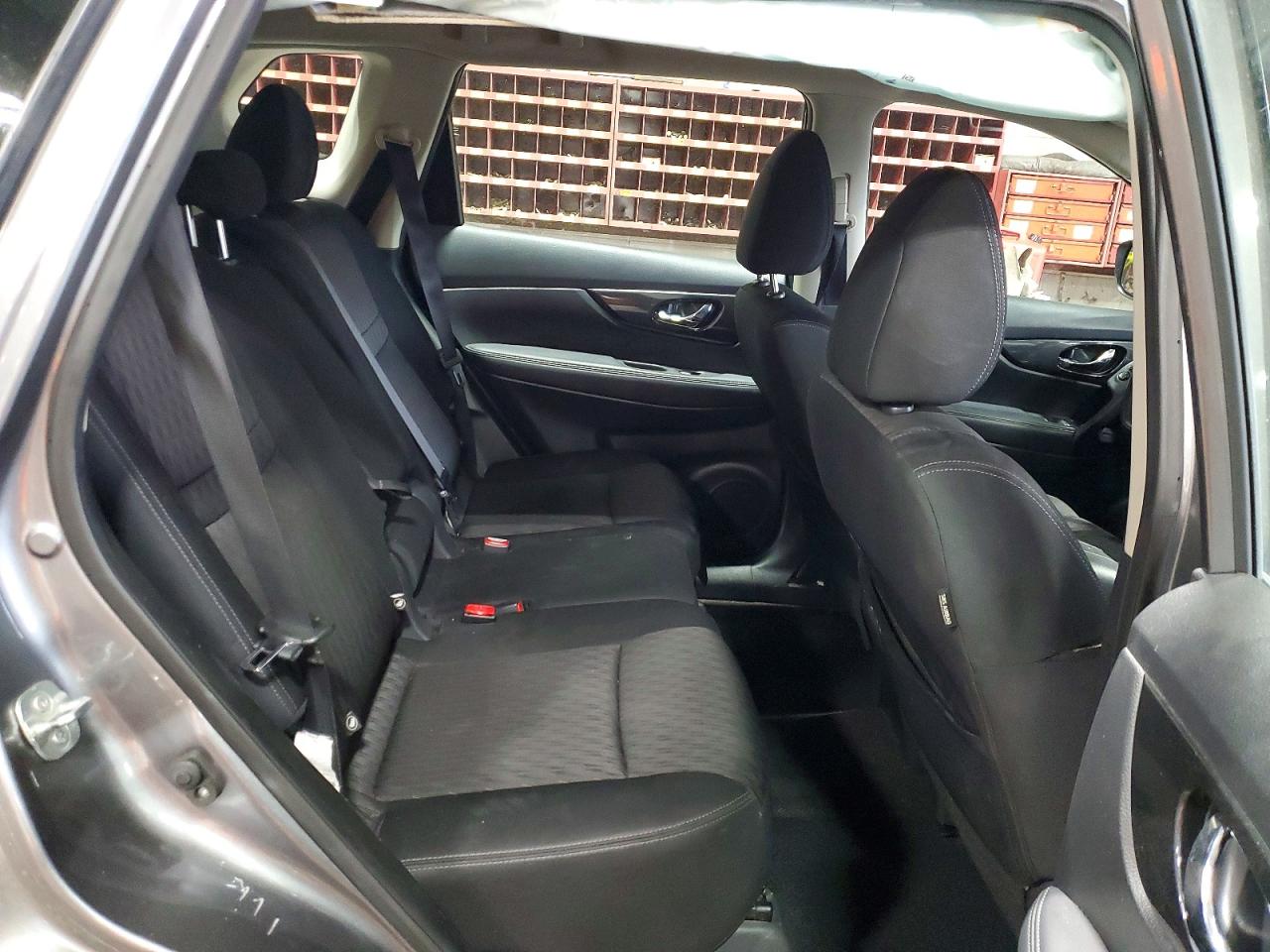 2018 NISSAN ROGUE S photo 10