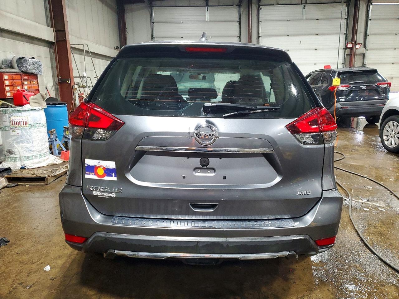 2018 NISSAN ROGUE S photo 6