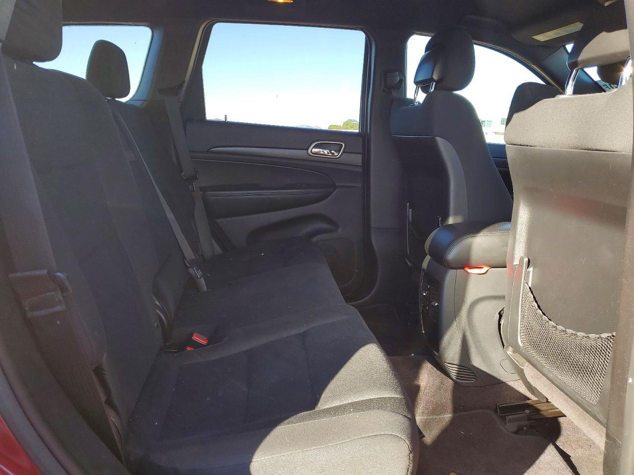 2015 JEEP GRAND CHEROKEE LAREDO photo 10