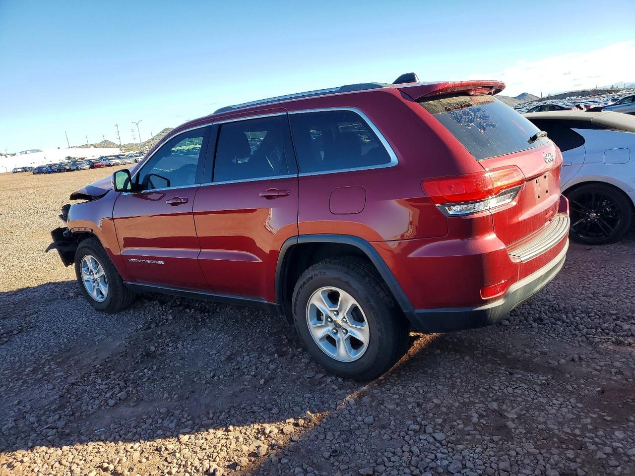 2015 JEEP GRAND CHEROKEE LAREDO photo 2