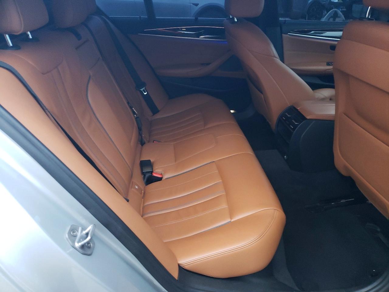 2018 BMW 530E photo 10