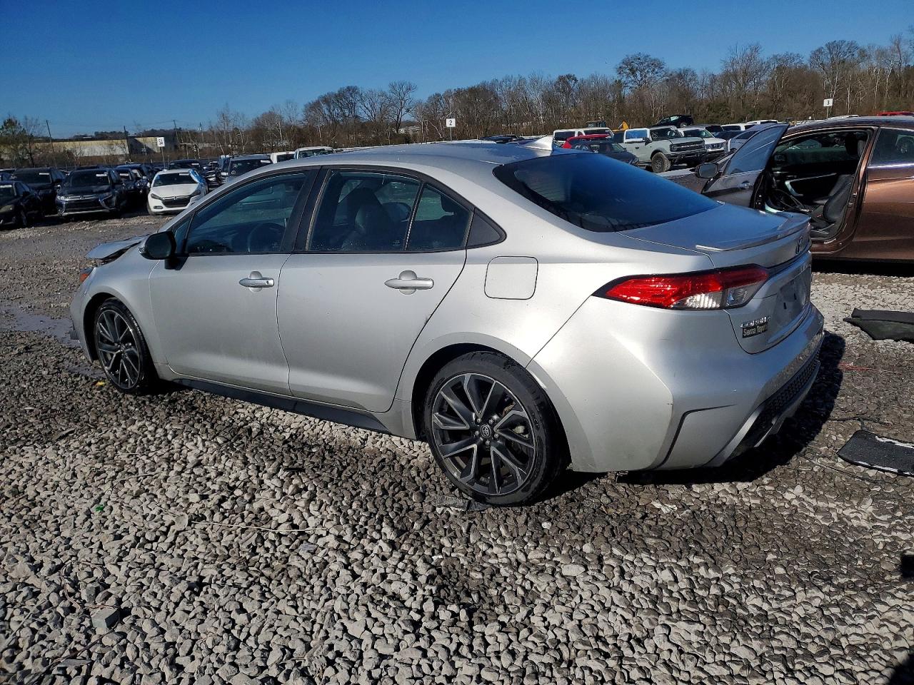 2020 TOYOTA COROLLA SE photo 2