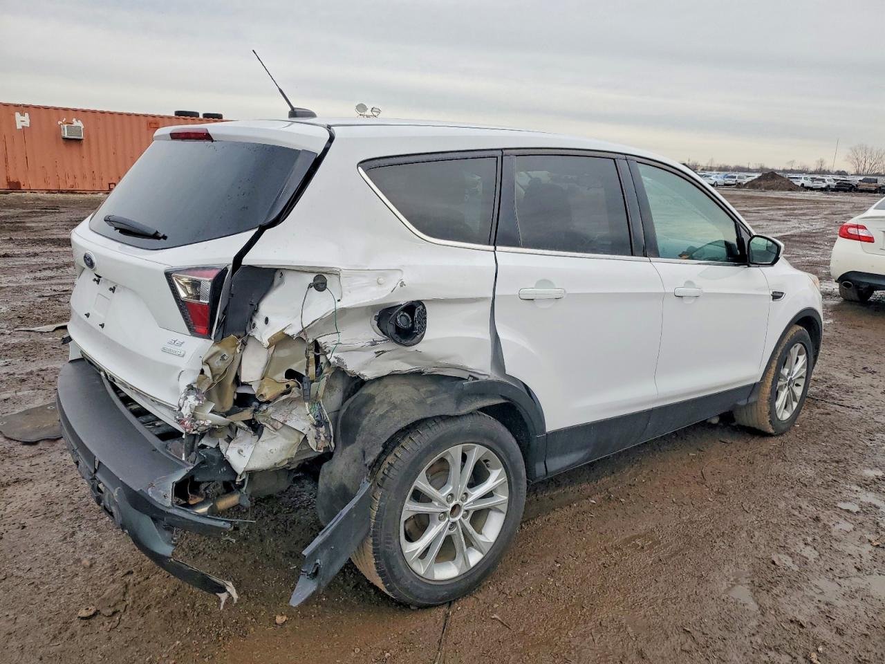 2017 FORD ESCAPE SE photo 3