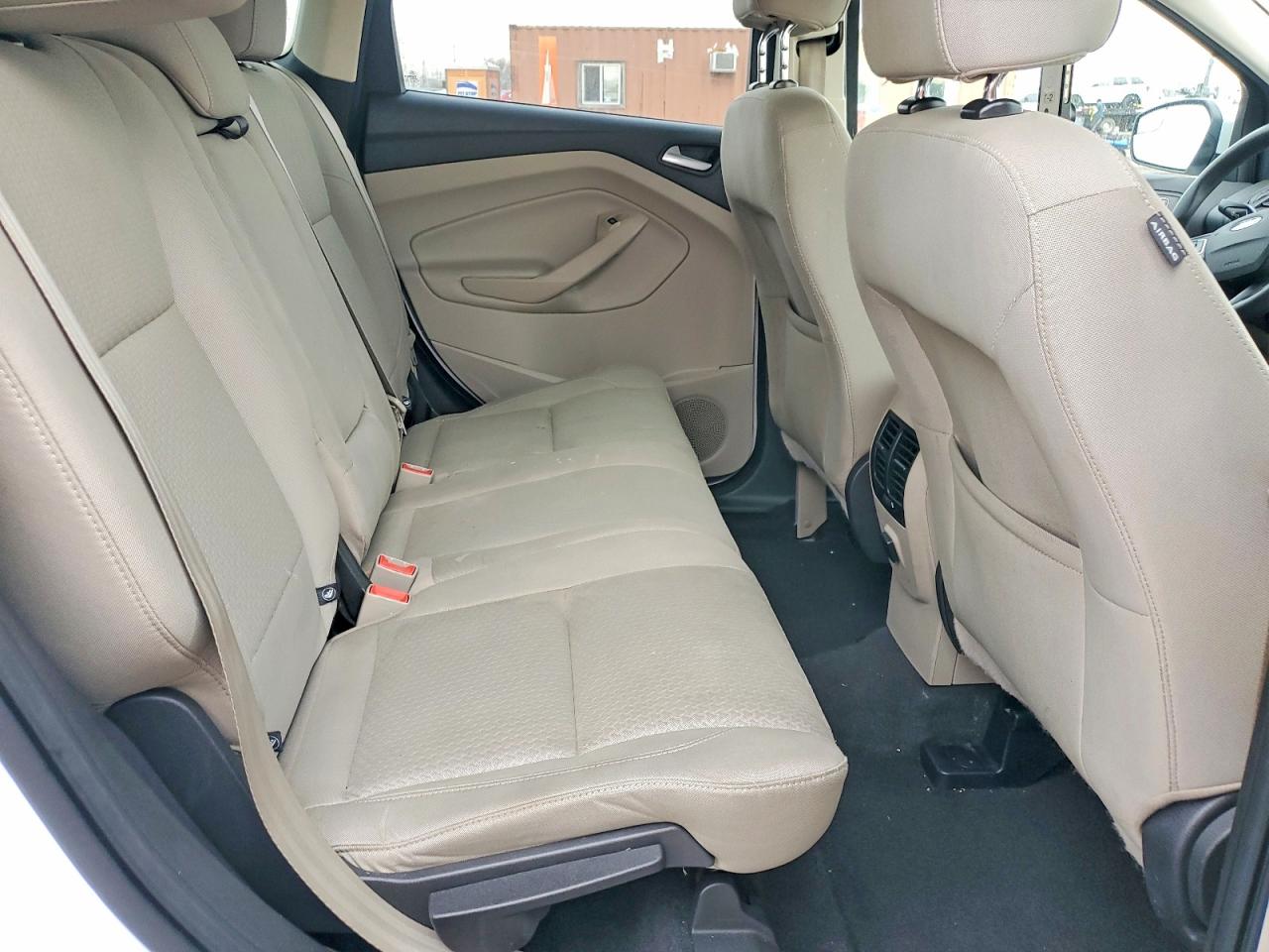 2017 FORD ESCAPE SE photo 10