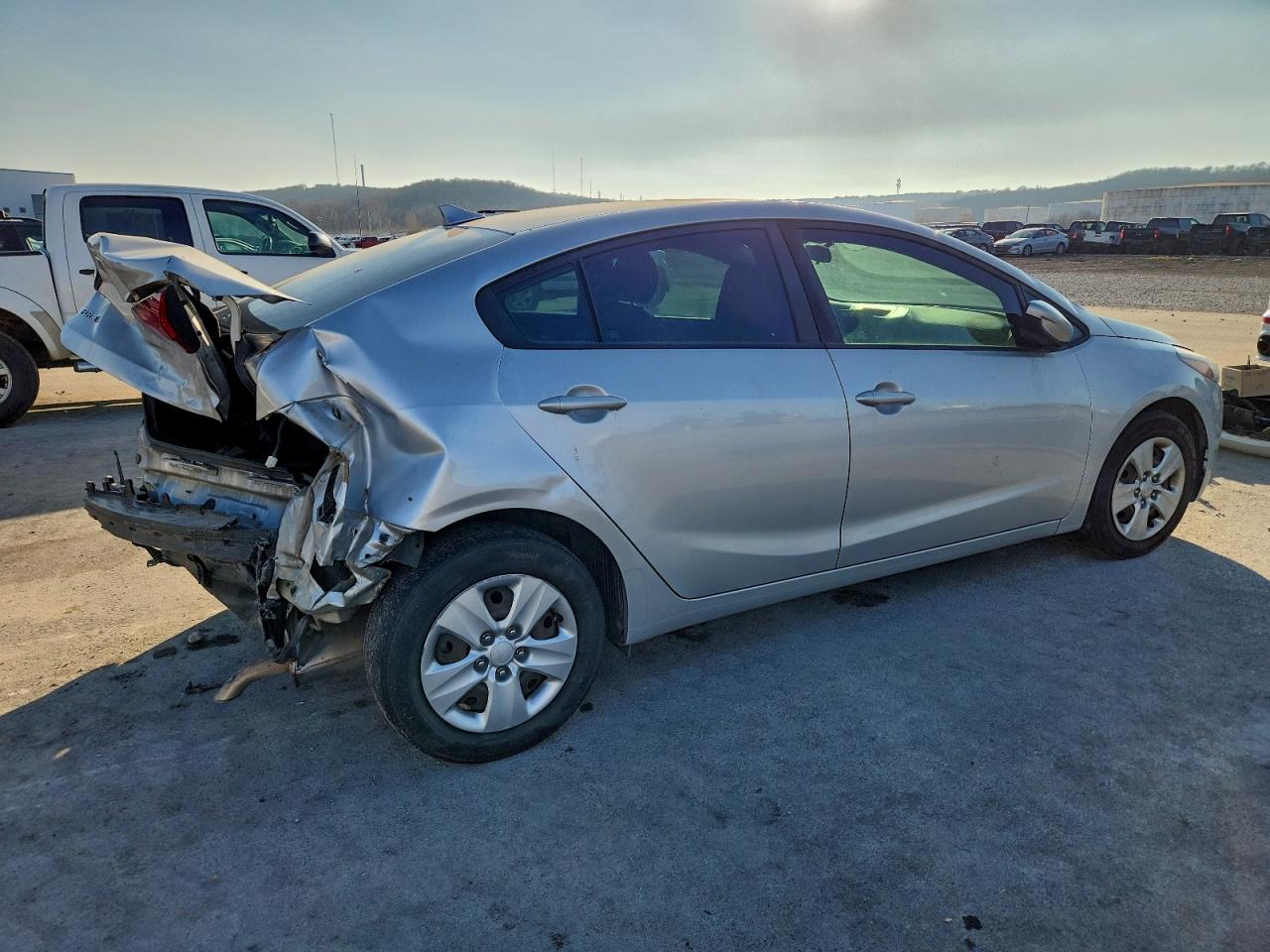 2017 KIA FORTE LX photo 3