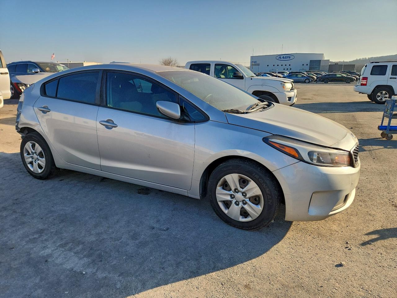 2017 KIA FORTE LX photo 4