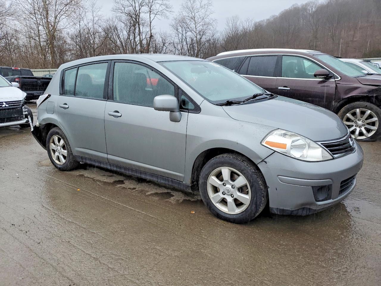 2012 NISSAN VERSA S photo 7