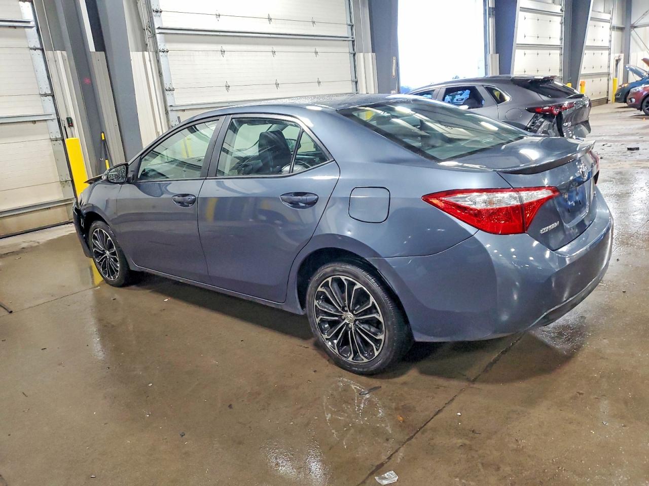 2015 TOYOTA COROLLA L photo 2