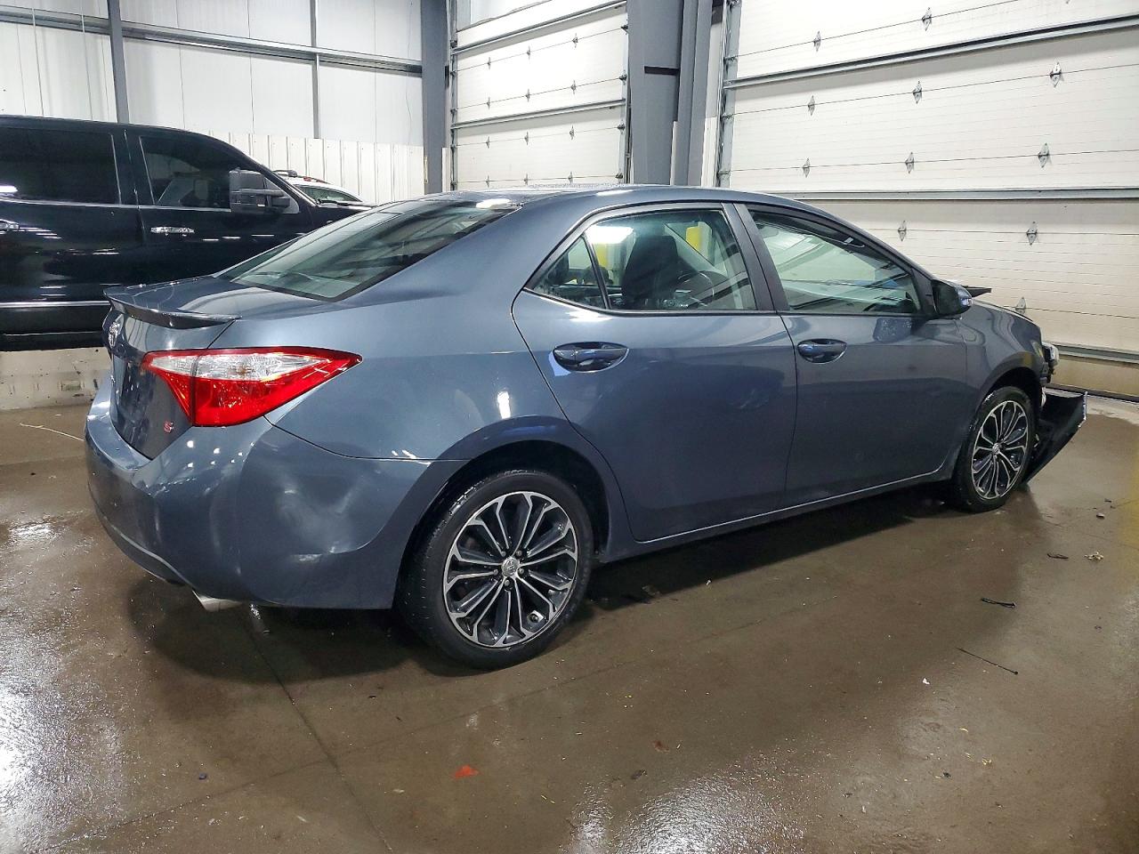 2015 TOYOTA COROLLA L photo 3