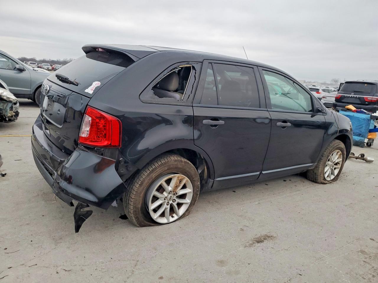 2013 FORD EDGE SE photo 5