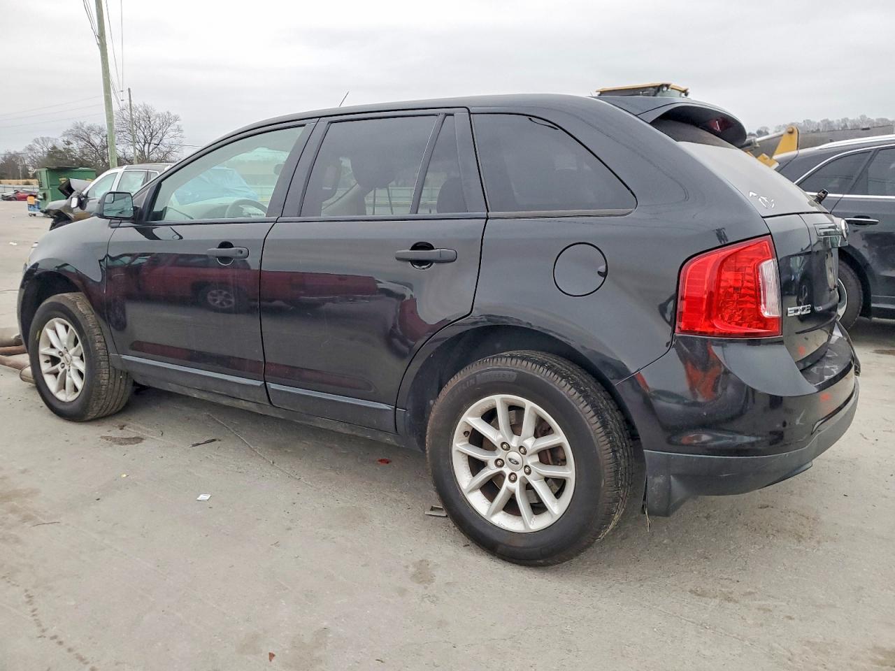 2013 FORD EDGE SE photo 3