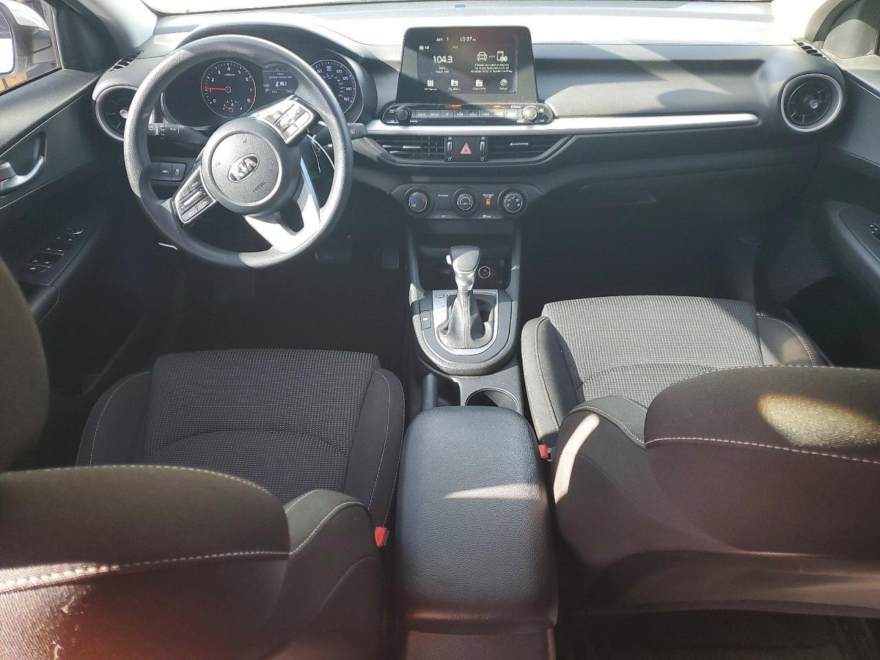2020 KIA FORTE FE photo 8