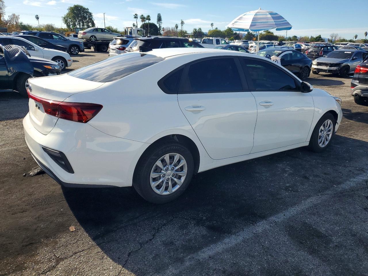 2020 KIA FORTE FE photo 3
